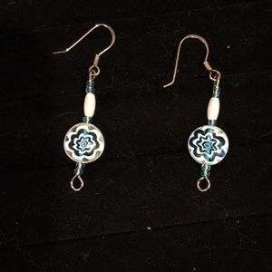 White and turquoise pierced earrings